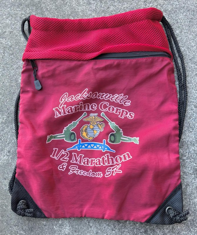 画像1: 米軍放出品 海兵隊 USMC ナップザック (1)