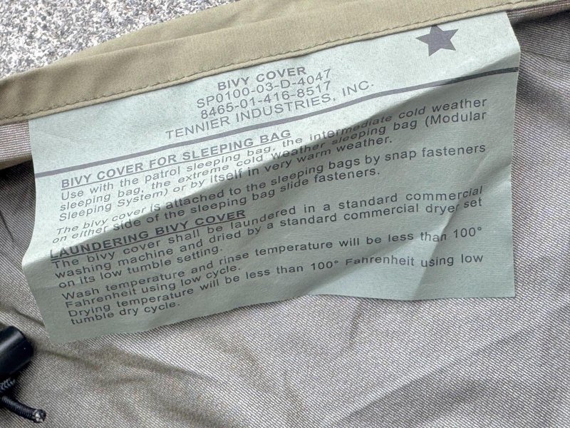 画像6: 米軍実物 スリーピングバッグ ゴアテックスカバー (6)