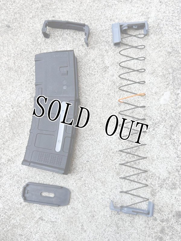 画像1: 米軍実物 Magpul PMAG 30 AR-15/M4/M16 GEN M3 5.56 マガジン (1)