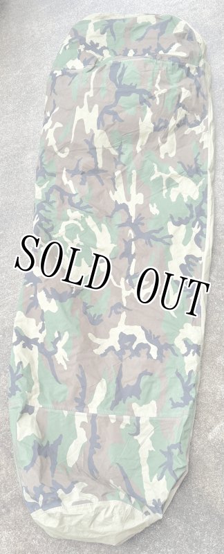 画像1: 米軍実物 スリーピングバッグ ゴアテックスカバー (1)