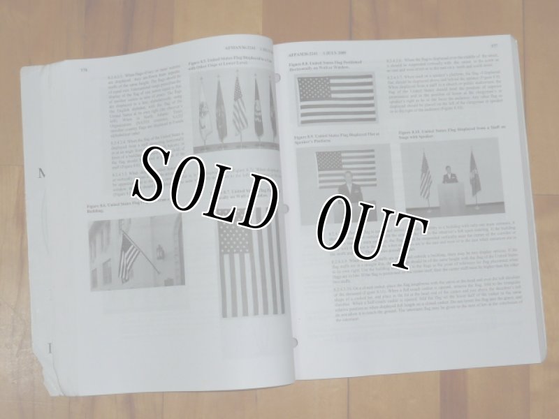 画像3: 米軍放出品,Professional Development Guide USAF (3)