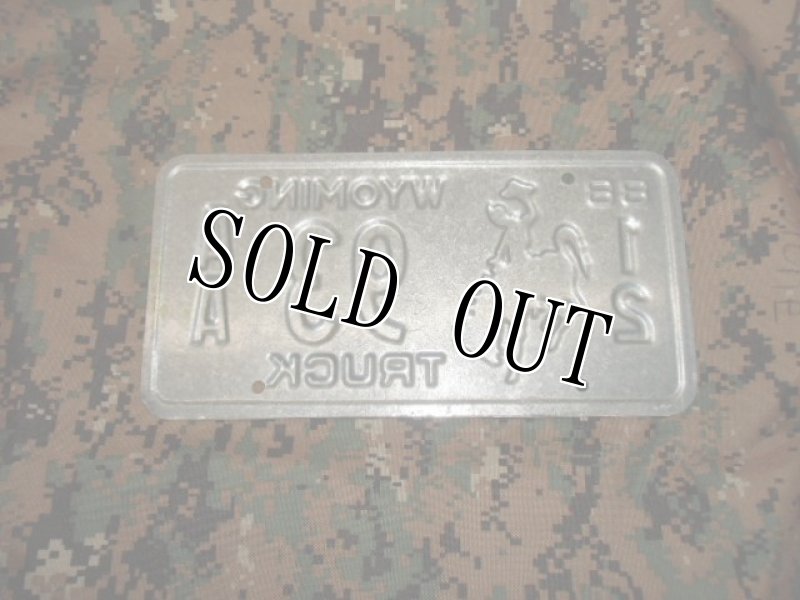 画像2: 米軍放出品.アメリカワイオミング州 ナンバープレート (2)