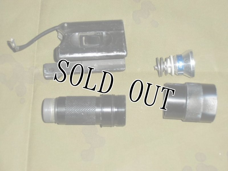 画像4: 米軍放出品.実物　旧Surefire 610R　タクティカル・ライト　 (4)