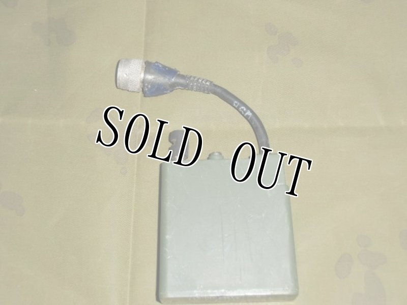 画像2: 米軍放出品.2-WIRE ADAPTER (2)