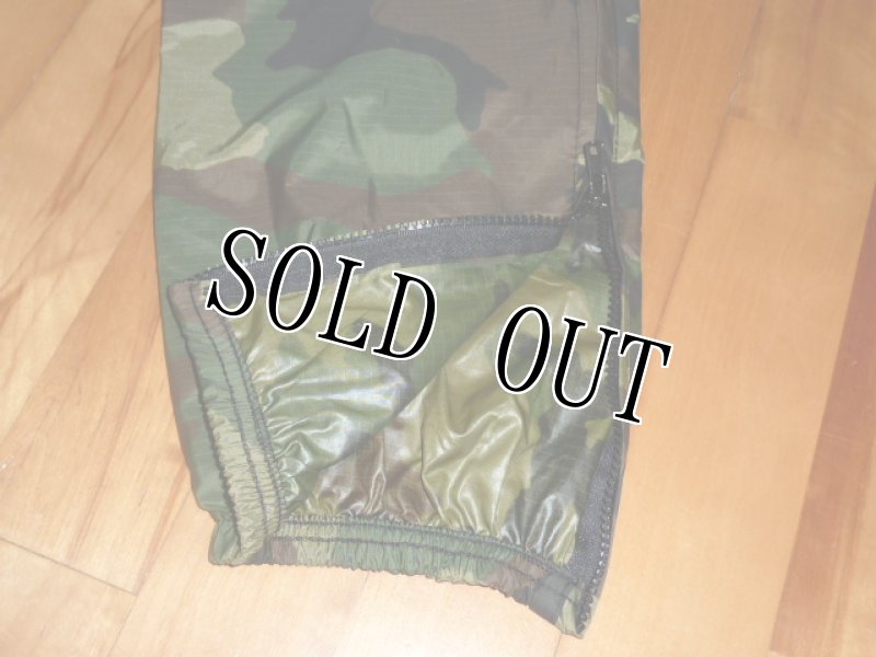 画像3: 米軍放出品,DAKOTA 迷彩レインパンツ S (3)