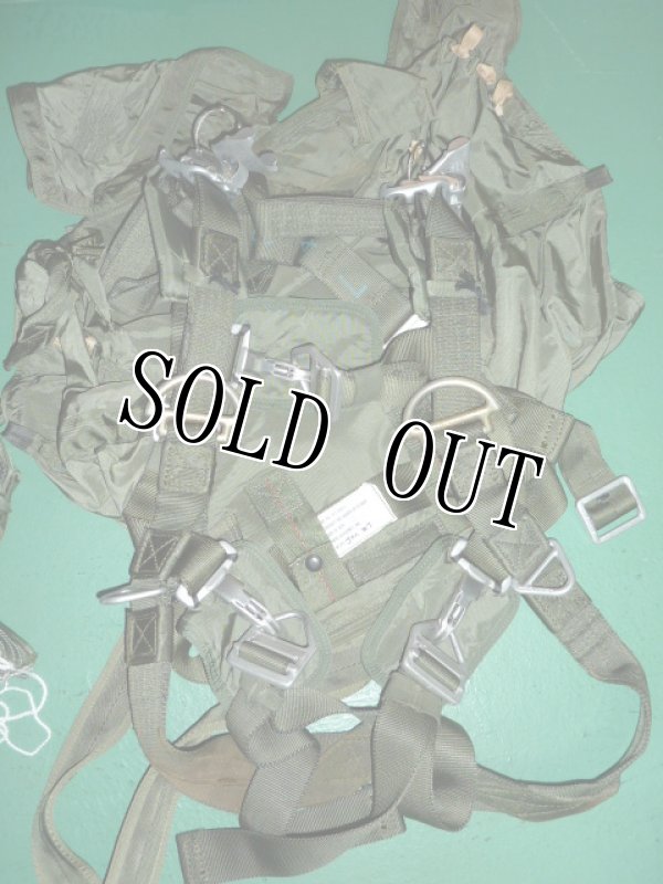 画像2: 米軍放出品,パラシュート (2)