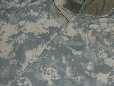 画像3: 米軍放出品,US ARMY ACU　カスタムジャケットアンダーアーマー　M