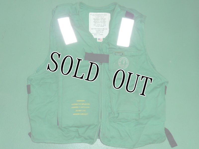 画像1: 米軍放出品,LIFE PRESERVER VEST (1)