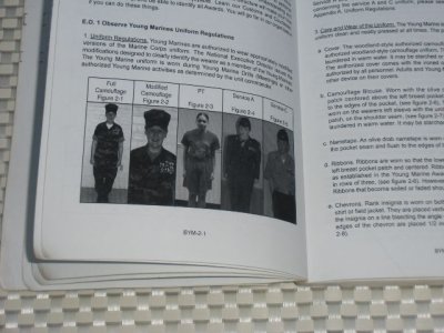 画像2: 米軍放出品．　YOUNG MARINE　BASEC GUIDE BOOK