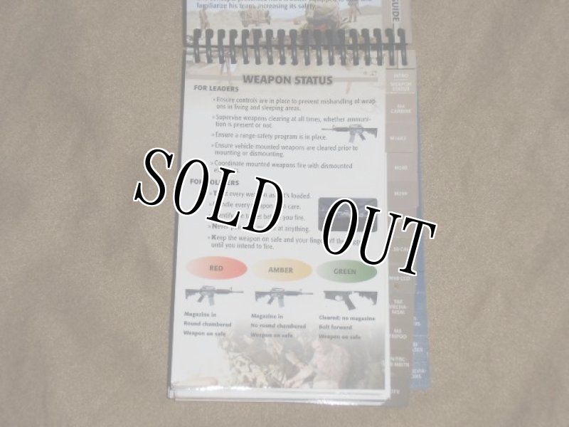 画像2: 米軍放出品．　USAF SERGEANT,S 　FIELD GUIDE 　 (2)