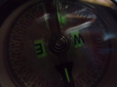 画像2:  米軍放出品,U.S. Army Official Tritium Lensatic Compass (3H Model)