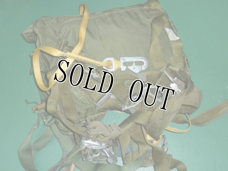 画像2: 米軍放出品,パラシュート (2)