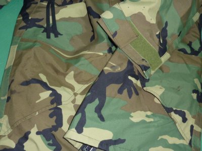 画像2: 米軍放出品,ウッドランド迷彩GORE-TEX　パーカー　L-R