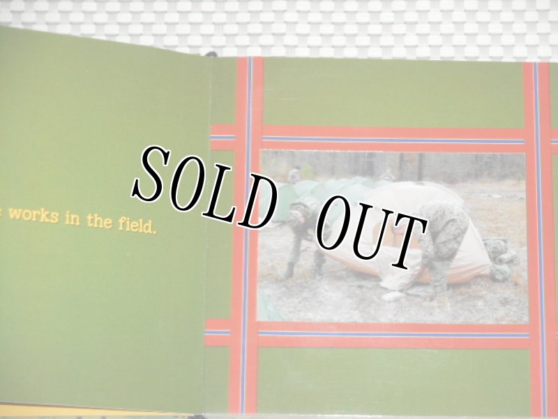 画像4: 米軍放出品.US MARINES ピクチャー BOOKS (4)