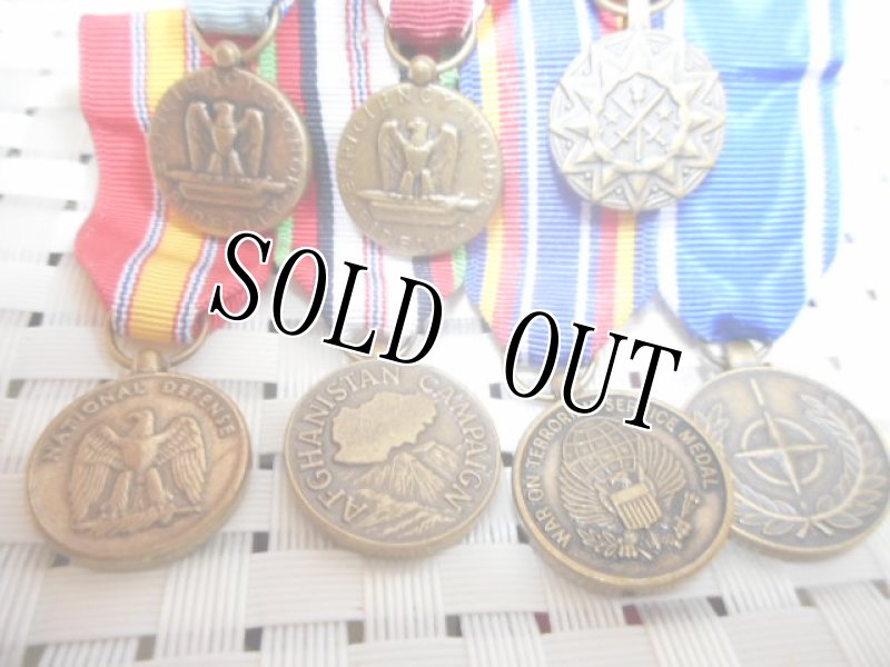 画像2: 米軍放出品 ミニチュア 勲章メダル セット 6 PC 　勲章 (2)