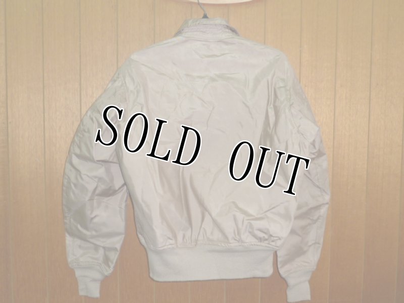 画像2: 米軍実物,CWU-36/P フライトジャケット M TAN (2)