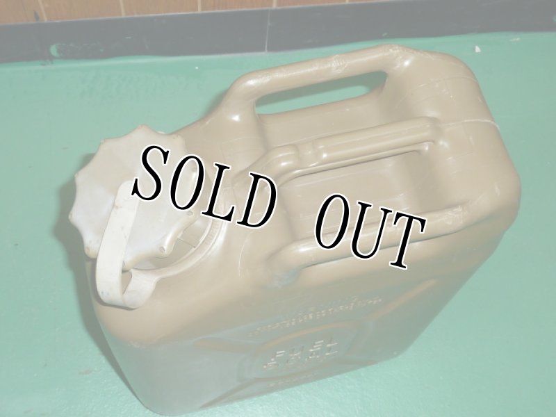 画像3: 米軍放出品,Scepter Military Fuel Gas Can (プラスチック) (3)
