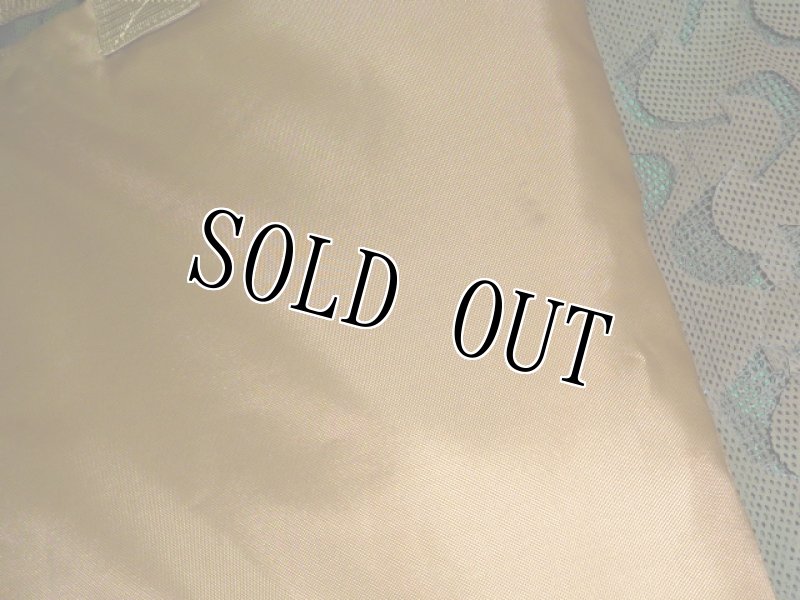 画像3: 米軍放出品,FLYING CIRCLE BAGS ヘルメットバッグ コヨーテ (3)