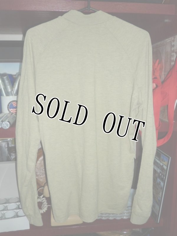 画像2: 米軍放出品,FROG ロングスリーブシャツ S (2)