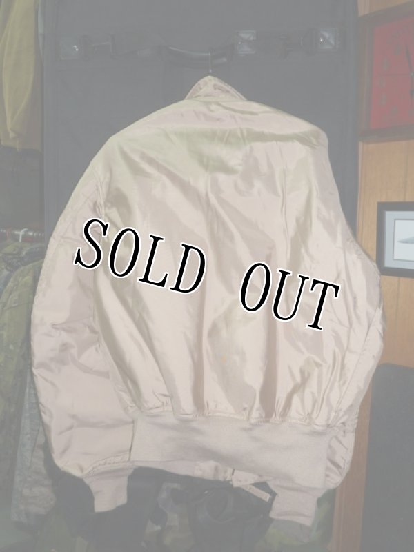 画像4: 米軍実物,CWU-36/P フライトジャケット L TAN (4)