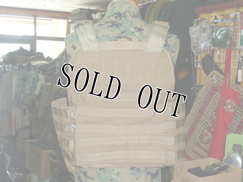 画像2: 米軍放出品,タクティカルテーラー プレートキャリア (2)