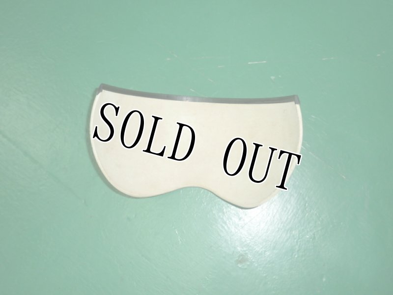 画像4: 米軍放出品 VISOR HOUSING  ヘルメットパーツ (4)