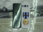 画像1: 米軍実物NATO ISAF Medal Set w/ Case Afghanistan Army USMC USAF　NAVY (1)