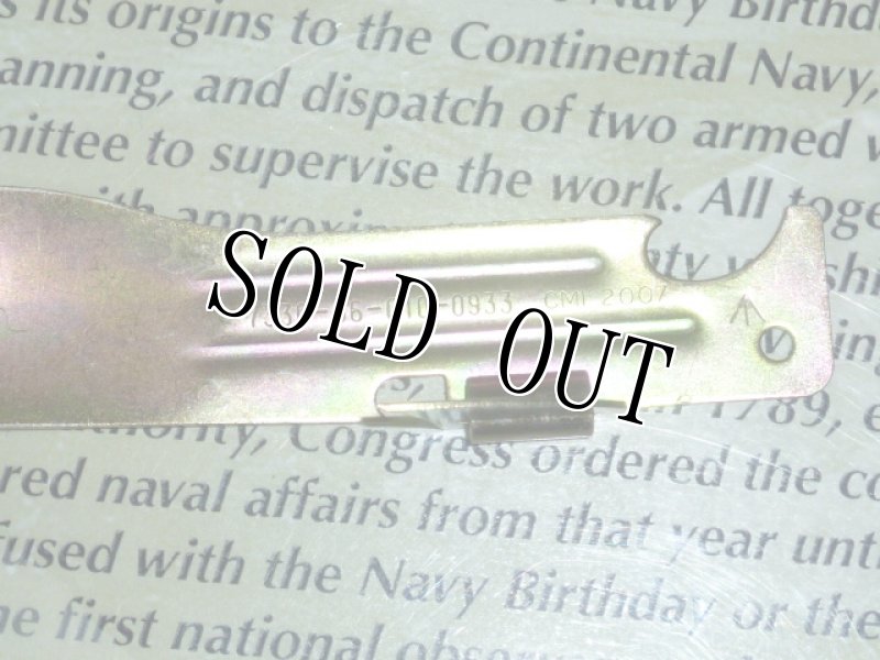 画像4: 米軍放出品 オーストラリア軍 カンオープナー (4)