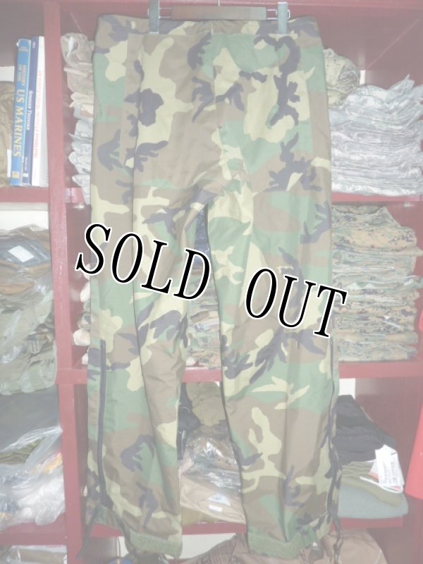 画像2: 米軍放出品.迷彩 GORE-TEX ゴアテックスパンツ M-L (2)