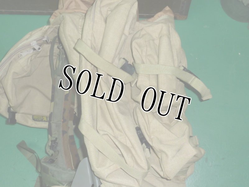 画像9: 米軍放出品 ロンドン ブリッジ フィールドパック LARGE  (9)