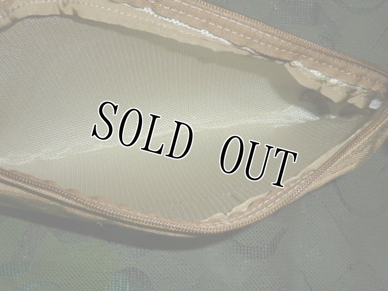 画像4: 米軍放出品 Tactical Command Industries ヘッドホン ポーチ(中) (4)