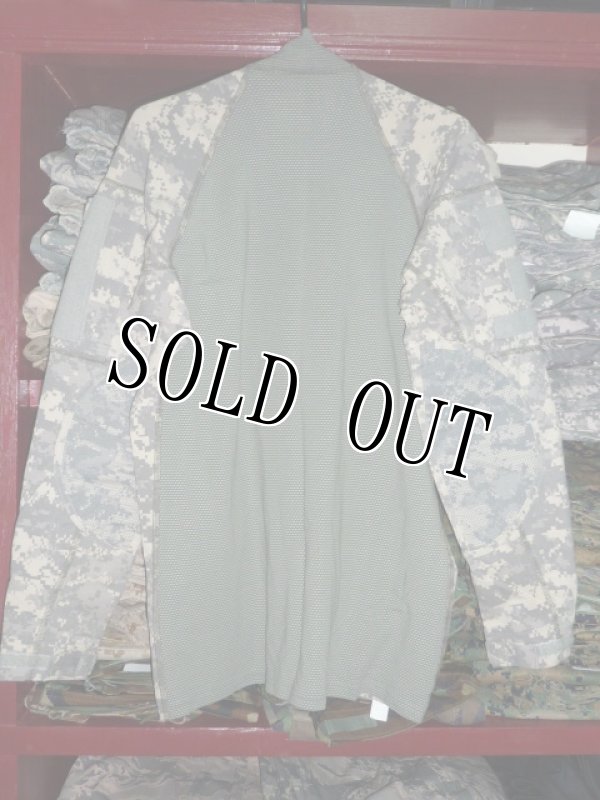 画像2: 米軍放出品,ACU　ARMY COMBAT SHIRT　M (2)
