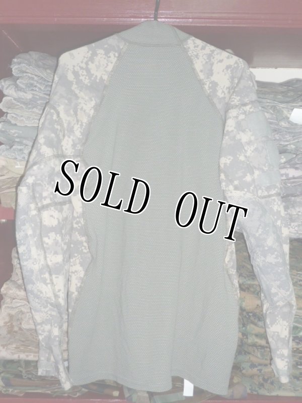 画像2: 米軍放出品,ACU　ARMY COMBAT SHIRT　M (2)