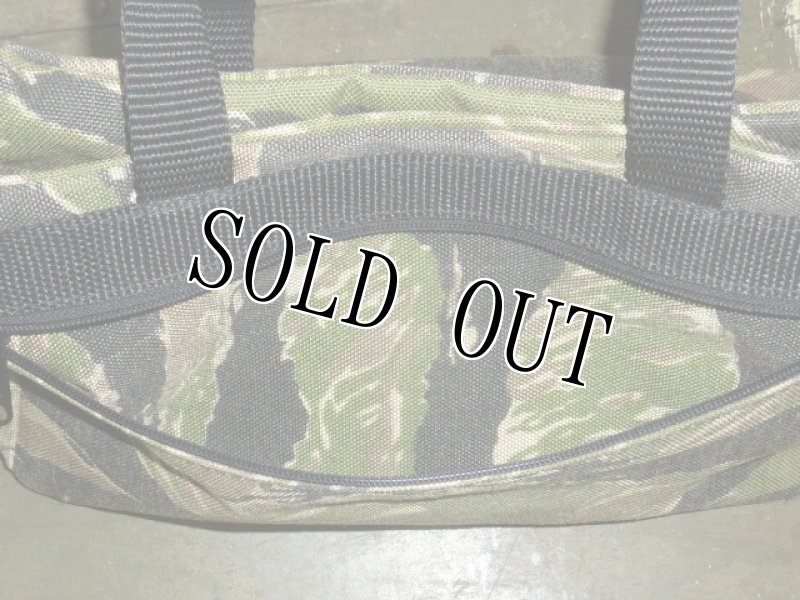 画像5: 米軍放出品.タイガーストライプ TOOLバッグ (5)