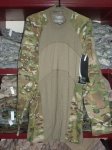 画像1: 米軍放出品,マルチカム COMBAT SHIRT　M (1)