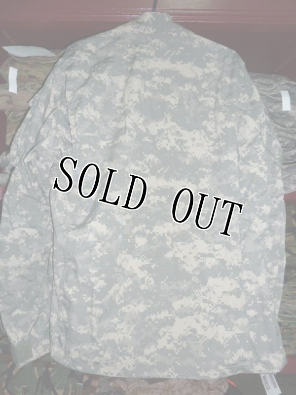 画像3: 米軍実物,US ARMY ACU ジャケット M-R (3)