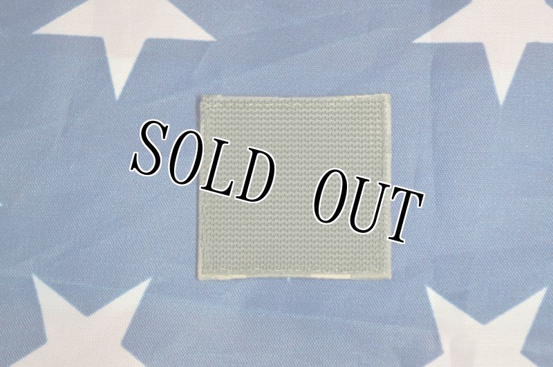 画像2: 米軍実物 U.S.NAVY ACU ジャケット 階級章(PO3) (2)