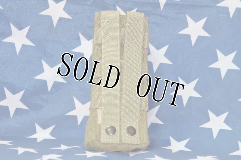 画像2: 米軍実物 EAGLE ラジオポーチ カーキ (2)