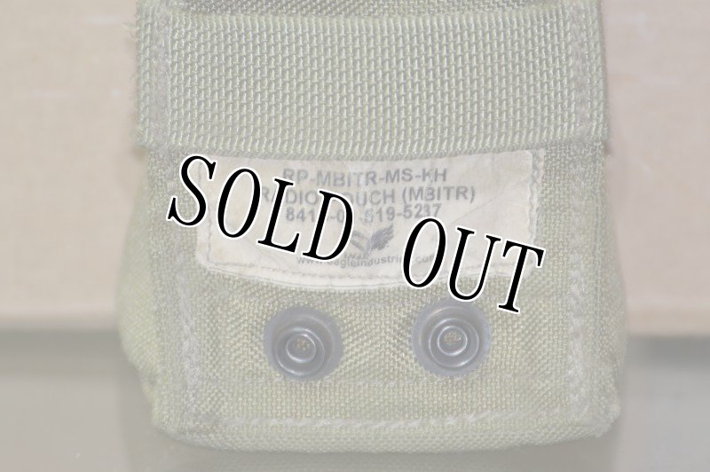 画像6: 米軍実物 EAGLE ラジオポーチ カーキ (6)