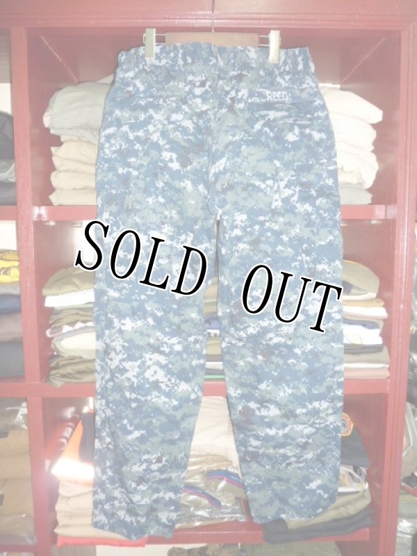 画像2: 米軍実物　US NAVY,　迷彩パンツ　L-R (2)