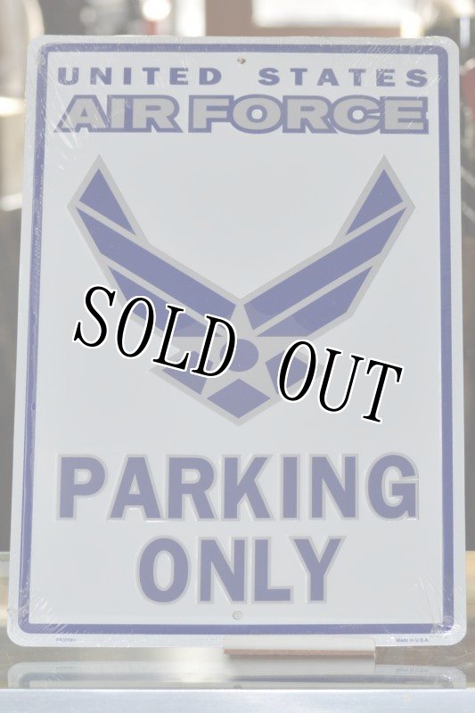 画像1: 米軍放出品 US AIR FORCE  ONLY  PARKING プレート (1)