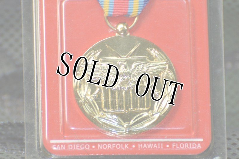 画像2: 米軍放出品 Global War on Terrorism Expeditionary Anodized Medal (2)
