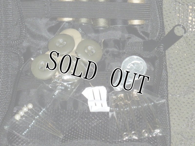 画像3: 米軍放出品.Military Sewing Kit  USMC (3)