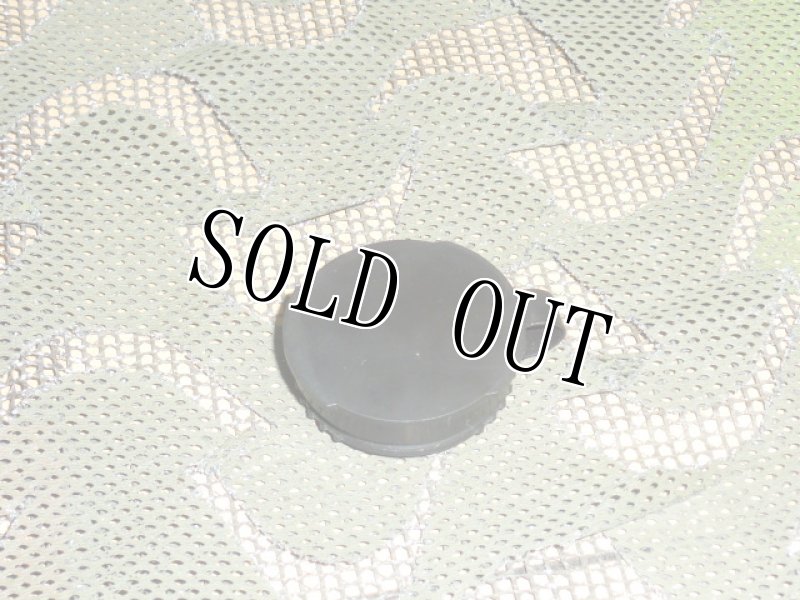 画像2: 米軍実物 PVS7/14 ナイトビジョン保護レンズ ハードケース  (2)