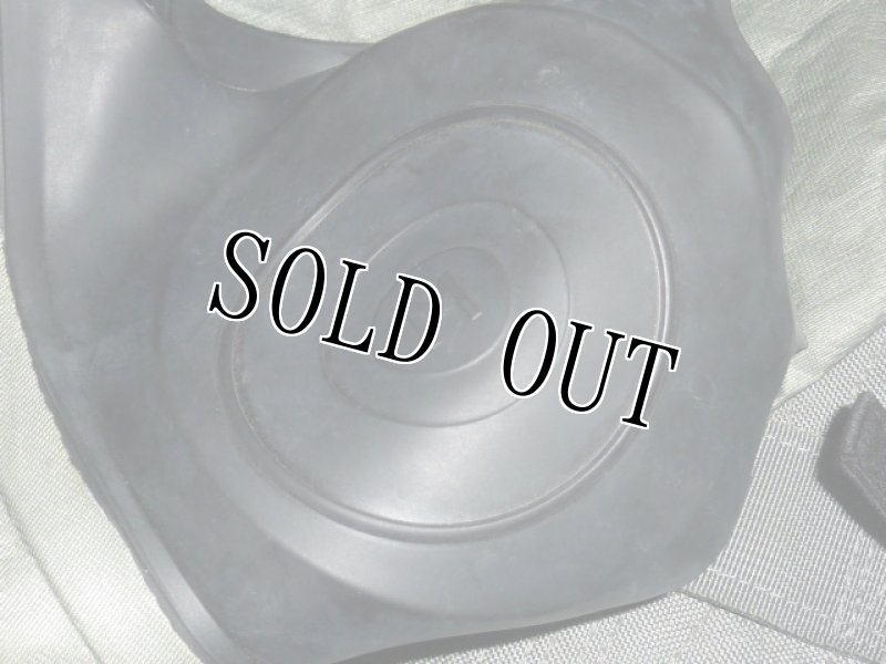 画像15: 米軍実物　エボン　M53　ガスマスク　L (15)