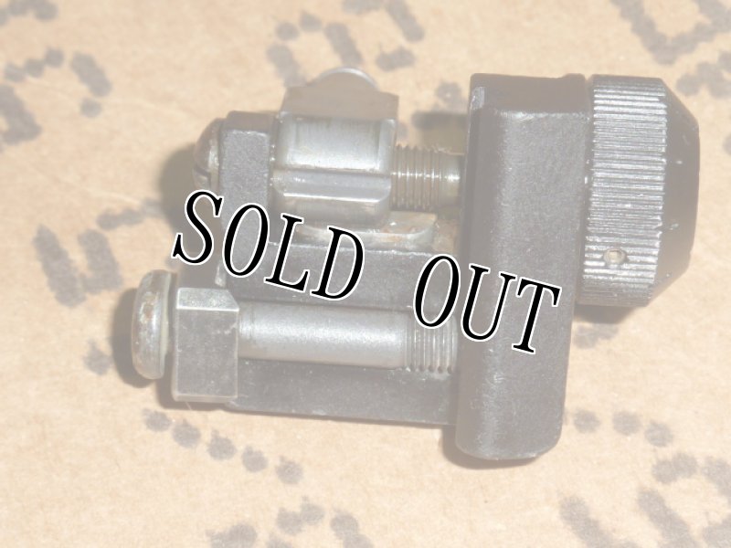 画像4: 米軍実物 KAC REAR SIGHT 200-600M FLIP-UP BLK (4)