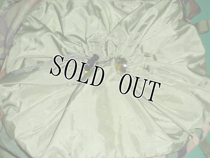 画像11: 米軍実物 MOLLE II ライフルマン ラックサック  (11)