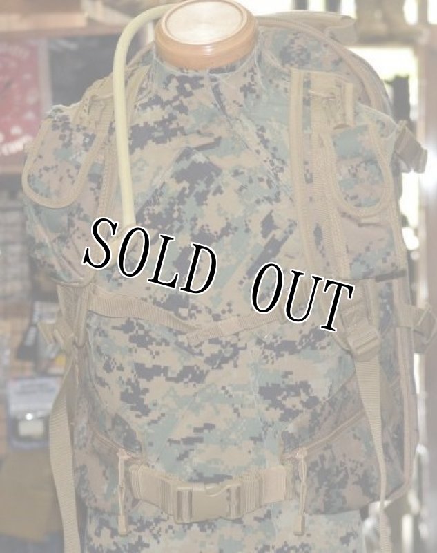 画像4: 米軍放出品 CODE ALPHA  バックパック ハイドレーション ピクセル (4)