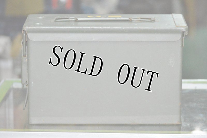 画像3: 米軍実物 アーモボックス 840 CRTG 5.56MM 弾薬ケース  (3)