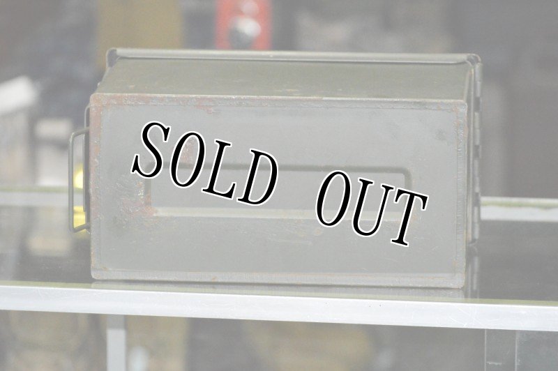 画像6: 米軍実物 アーモボックス 840 CRTG 5.56MM 弾薬ケース  (6)